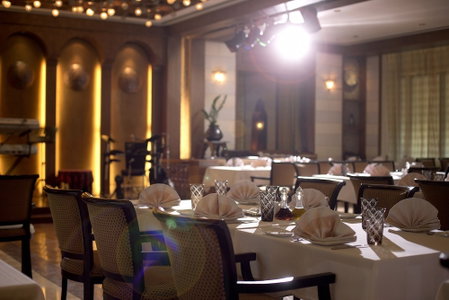 Al Ain Rotana, Ciudad de Al Ain, Emiratos Árabes Unidos