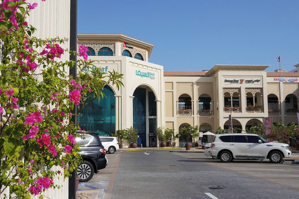 Hotel · Andalus Al Seef Resort & Spa, Abu Dabi