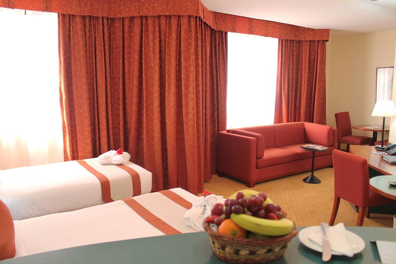 Al Diar Dana Hotel, Abu Dabi, Emiratos Árabes Unidos