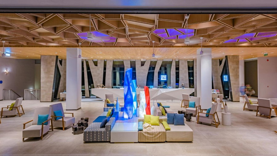 Oceanfront Beach Resort, คาทุ, ประเทศไทย