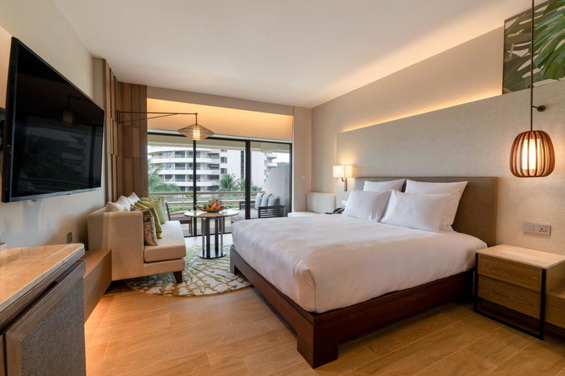 Pullman Phuket Karon Beach Resort, Ban Chalong, ประเทศไทย