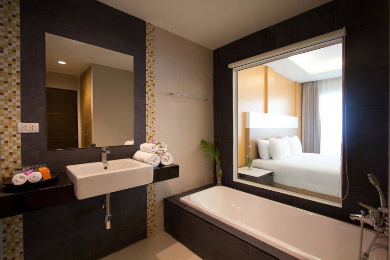 Chanalai Hillside Resort, Karon Beach, Ban Chalong, ประเทศไทย