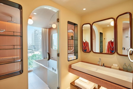 The Standard, Bangkok Mahanakhon, มักกะสัน, ประเทศไทย