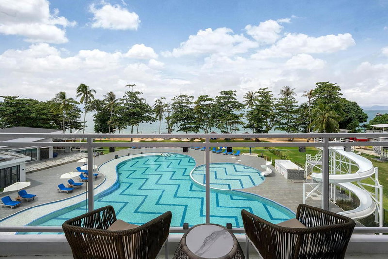 Royal Yao Yai Island Beach Resort, Ban Ratsada, Tailandia