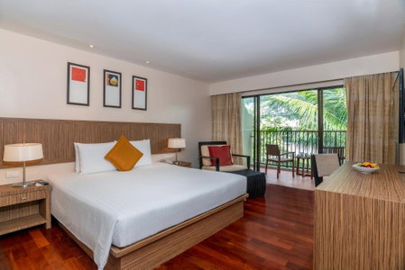 Holiday Inn Resort Phuket Surin Beach by IHG, Kathu, Thailand