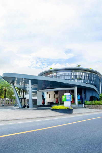 Holiday Inn Resort Phuket Karon Beach by IHG, Ban Chalong, ประเทศไทย