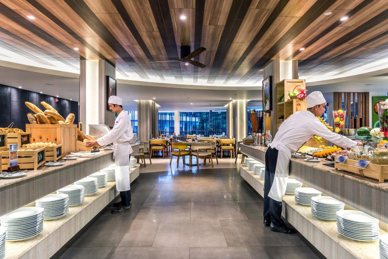 Holiday Inn Resort Phuket Karon Beach by IHG, Ban Chalong, ประเทศไทย