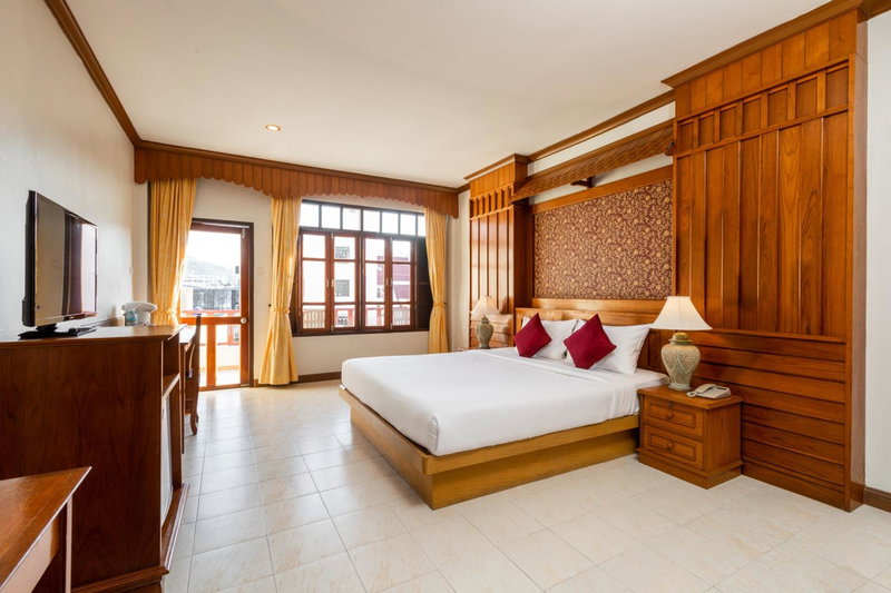 Tony Resort, คาทุ, ประเทศไทย