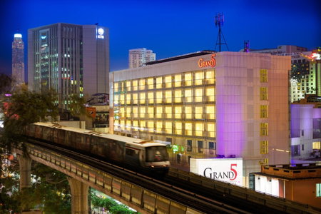 Grand 5 Hotel & Plaza Sukhumvit Bangkok, มักกะสัน, ประเทศไทย