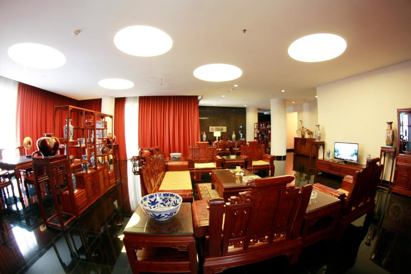 Merlynn Park Hotel, Jakarta, Indonesia