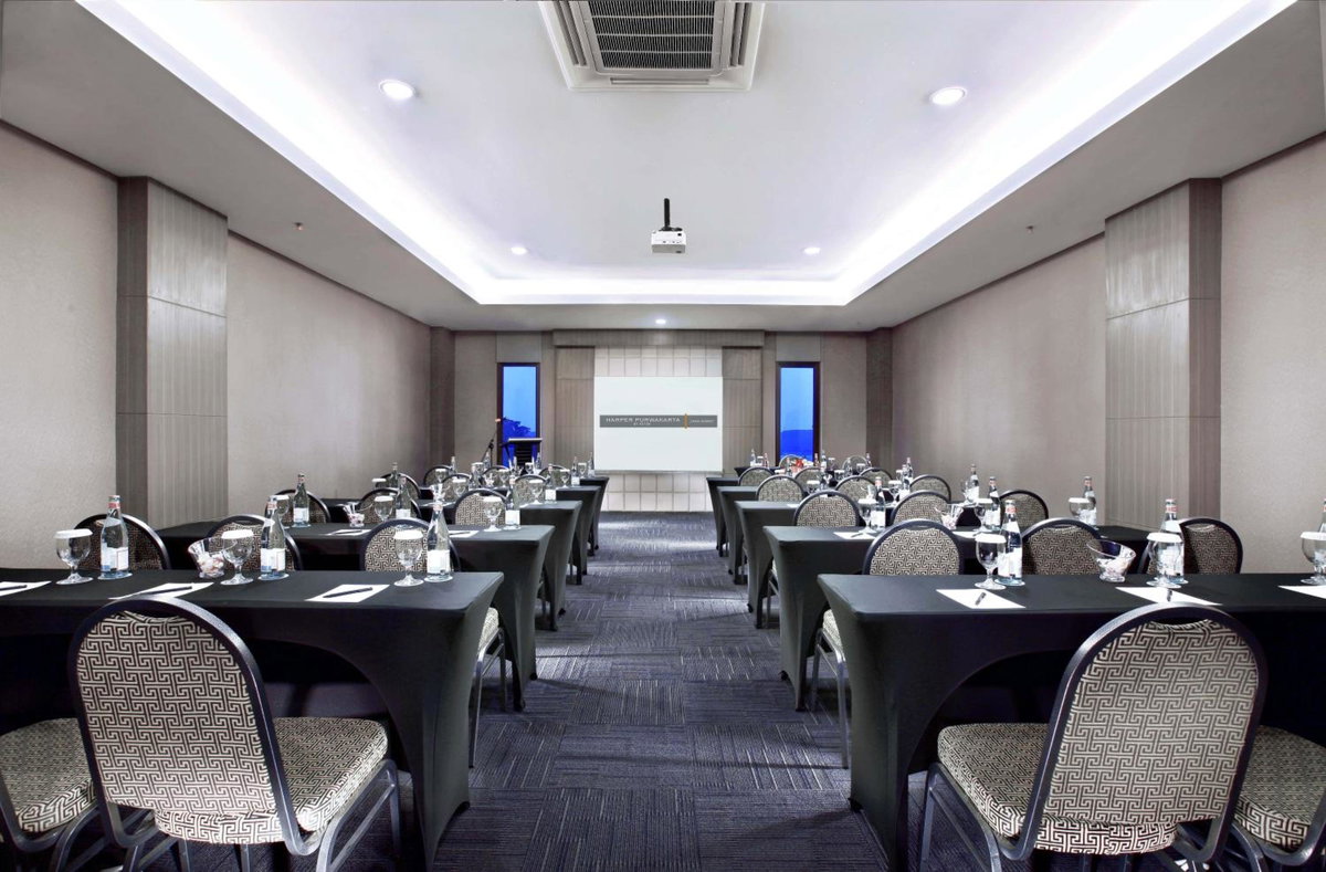 Harper Purwakarta by ASTON, Indonesia