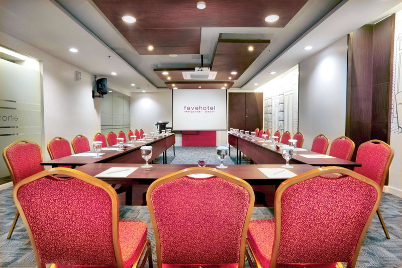 favehotel Margonda, Depok, Индонезия