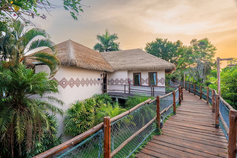 Mara River Safari Lodge, Klungkung, Индонезия