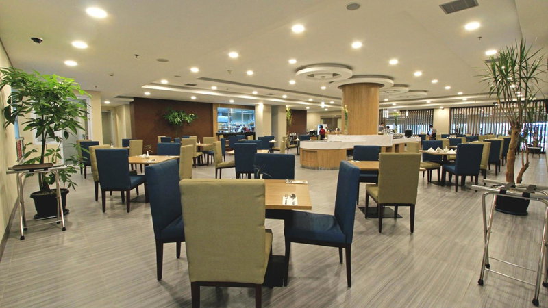Anara Sky Kualanamu Hotel, Percut, Индонезия