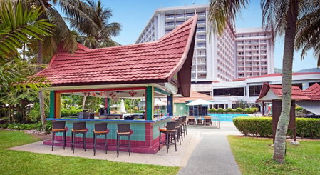 The Bayview Beach Resort, Бату Феринги, Малайзия