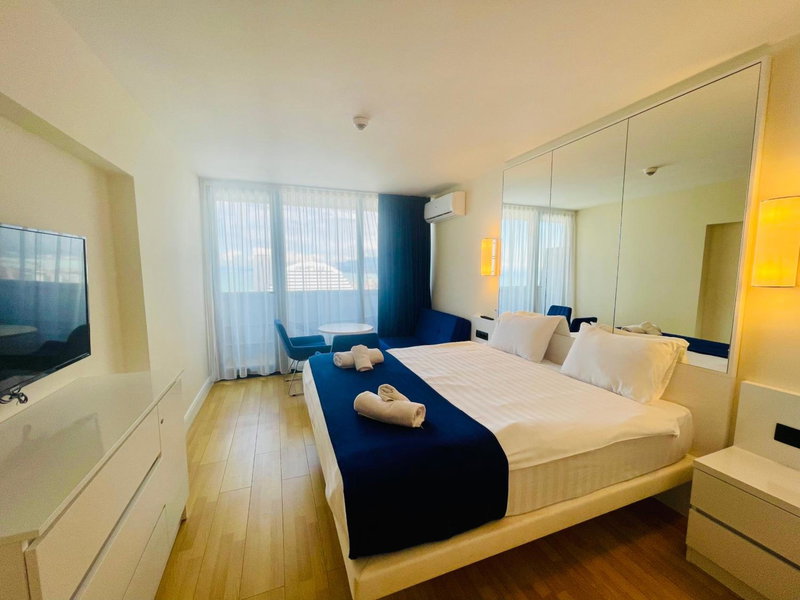 Royal Sea Breeze Apartments, Batumi, Georgia