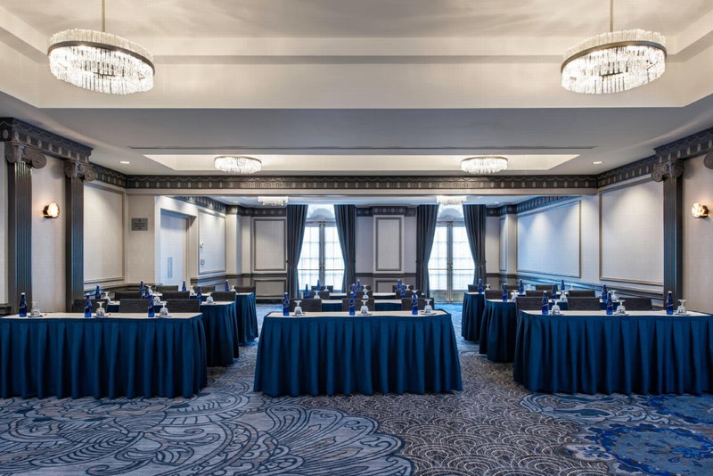 Phoenix Park Hotel, Shaw, United States