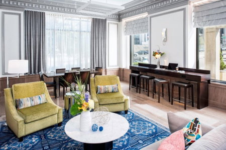 Phoenix Park Hotel, Shaw, United States