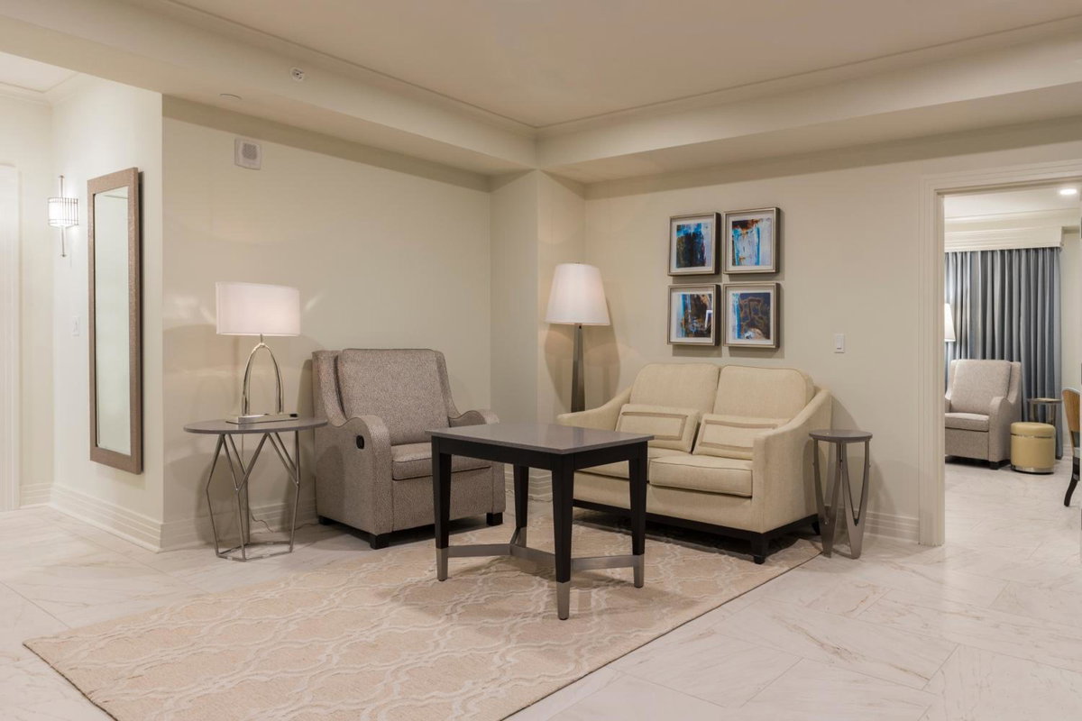 The Jung Hotel and Residences, Estados Unidos