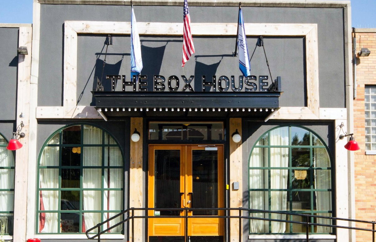 Hôtel · The Box House Hotel, Long Island City
