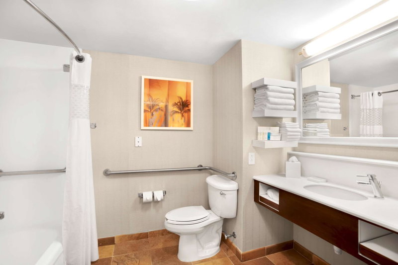 Hampton Inn Hallandale Beach-Aventura, Hallandale Beach, United States