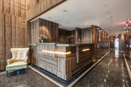 Opera House Hotel, Mott Haven, États-Unis