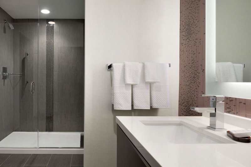Embassy Suites by Hilton Charlotte Uptown, Charlotte, États-Unis