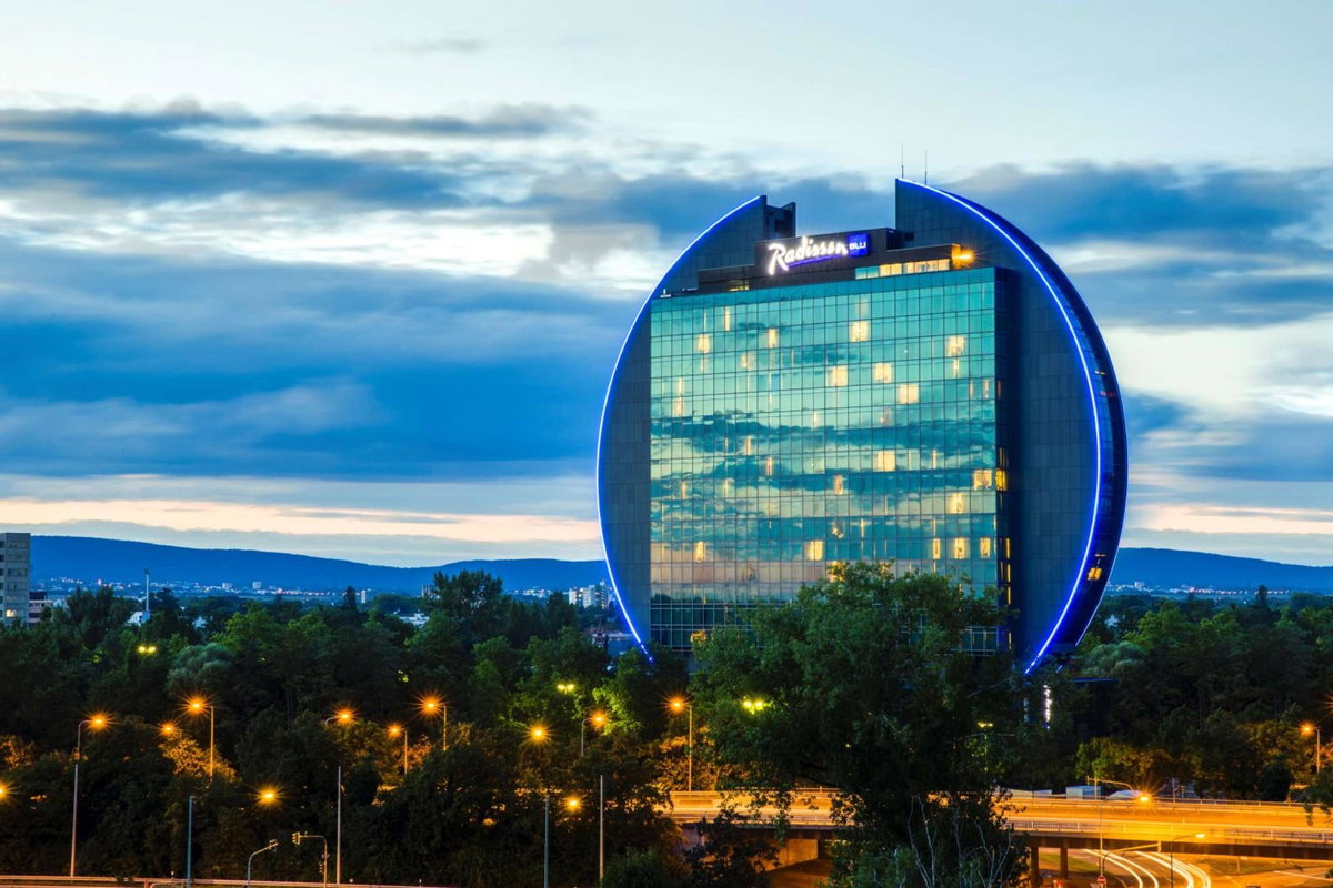 Hôtel · Radisson Blu Hotel Frankfurt, Gallus