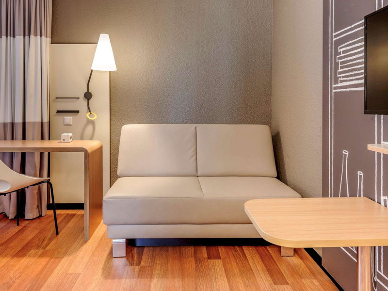 ibis Berlin Mitte, Berlin, Германия