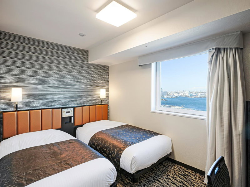 APA Hotel & Resort Yokohama Bay Tower, Yokohama, Japan