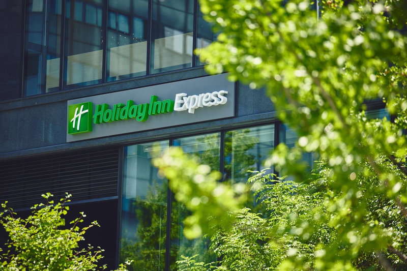 Holiday Inn Express Osaka City Centre- Midosuji by IHG, Osaka, Япония
