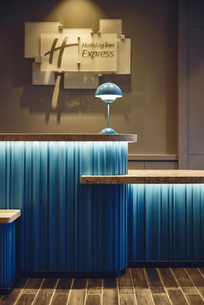 Holiday Inn Express Osaka City Centre- Midosuji by IHG, Osaka, Япония