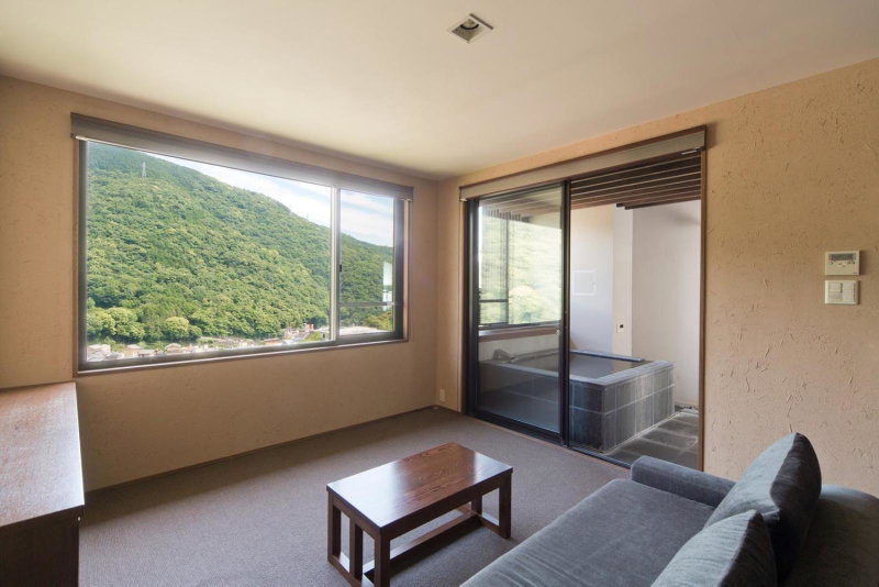 Aura Tachibana, Odawara, Japan