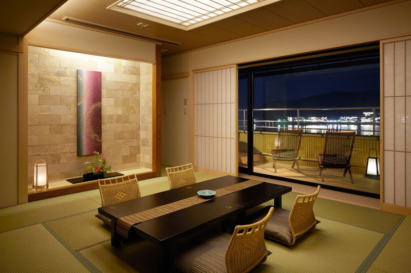 Fujikawaguchiko Onsen Konanso, Fujiyoshida, Japón