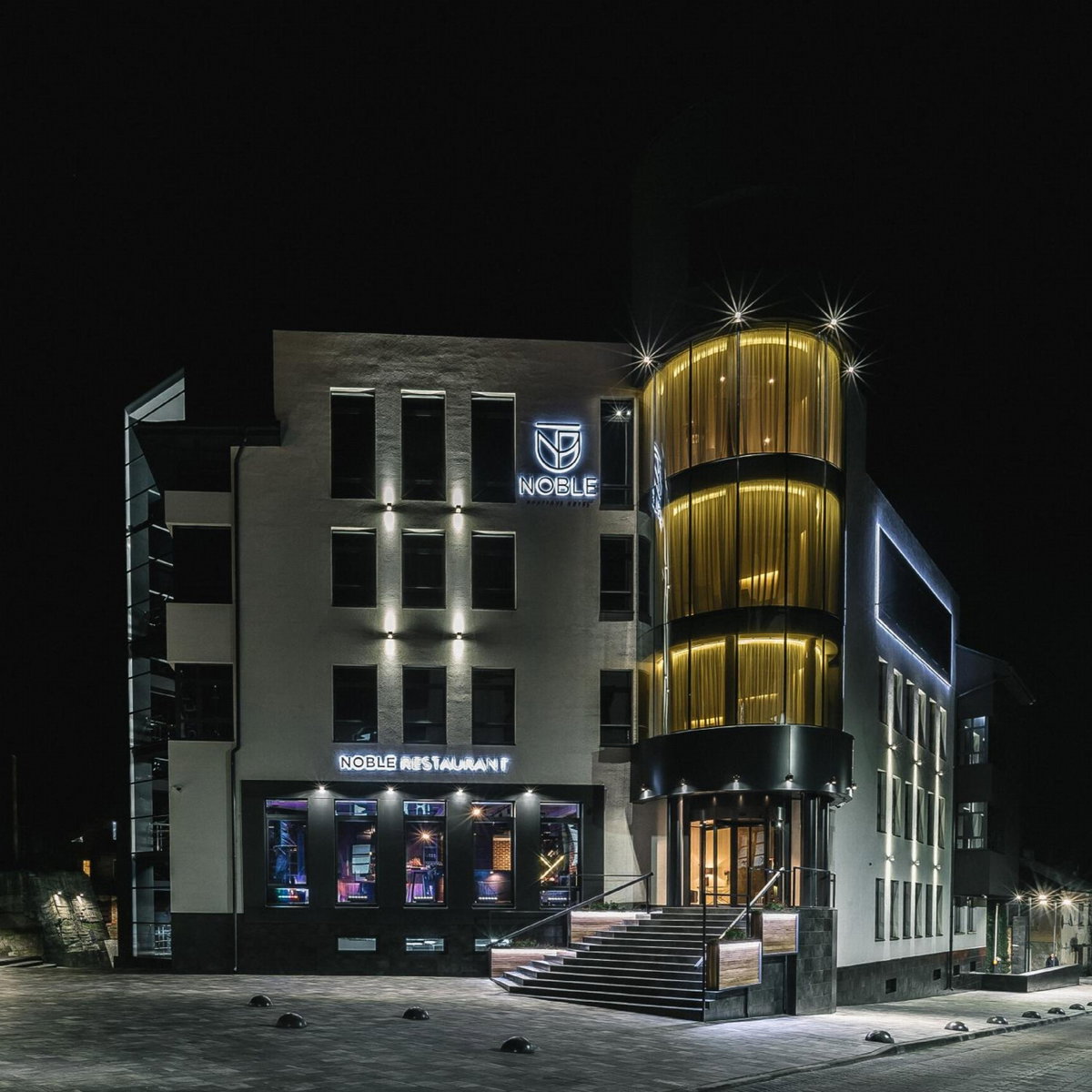 Noble Boutique Hotel, Ucrania