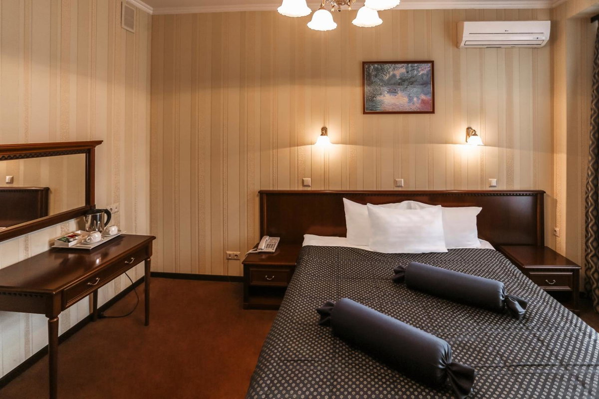 Готель Дніпро Dnipro Hotel, Ukraine