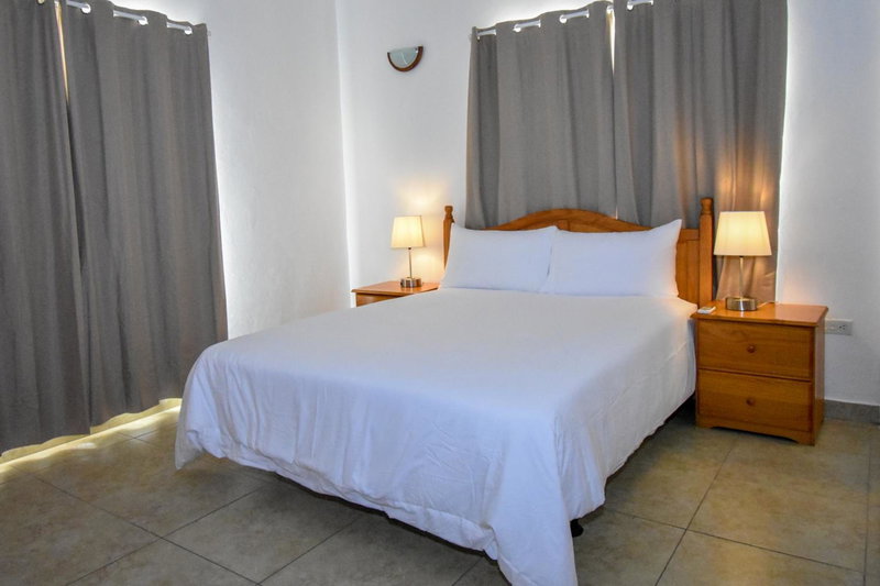 Lord Nelson Hotel & Residences, Barnes Hill, Antigua and Barbuda