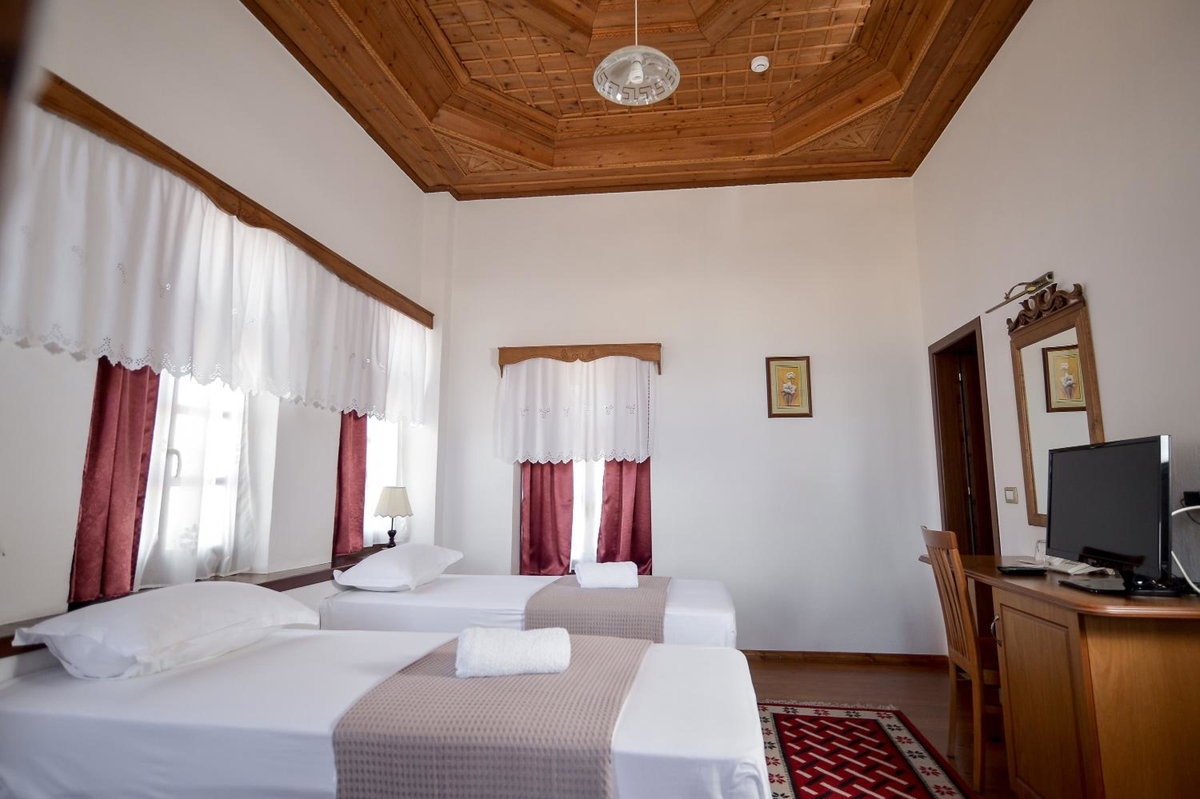 Hotel Kalemi 2, Albania