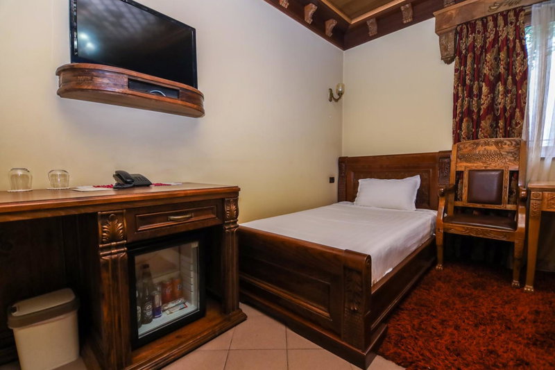 Brilant Antik Hotel, Tirana, Albania
