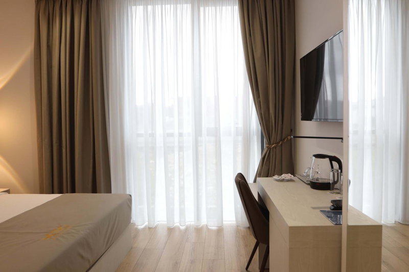 Metro Hotel Terminal, Tirana, Albania