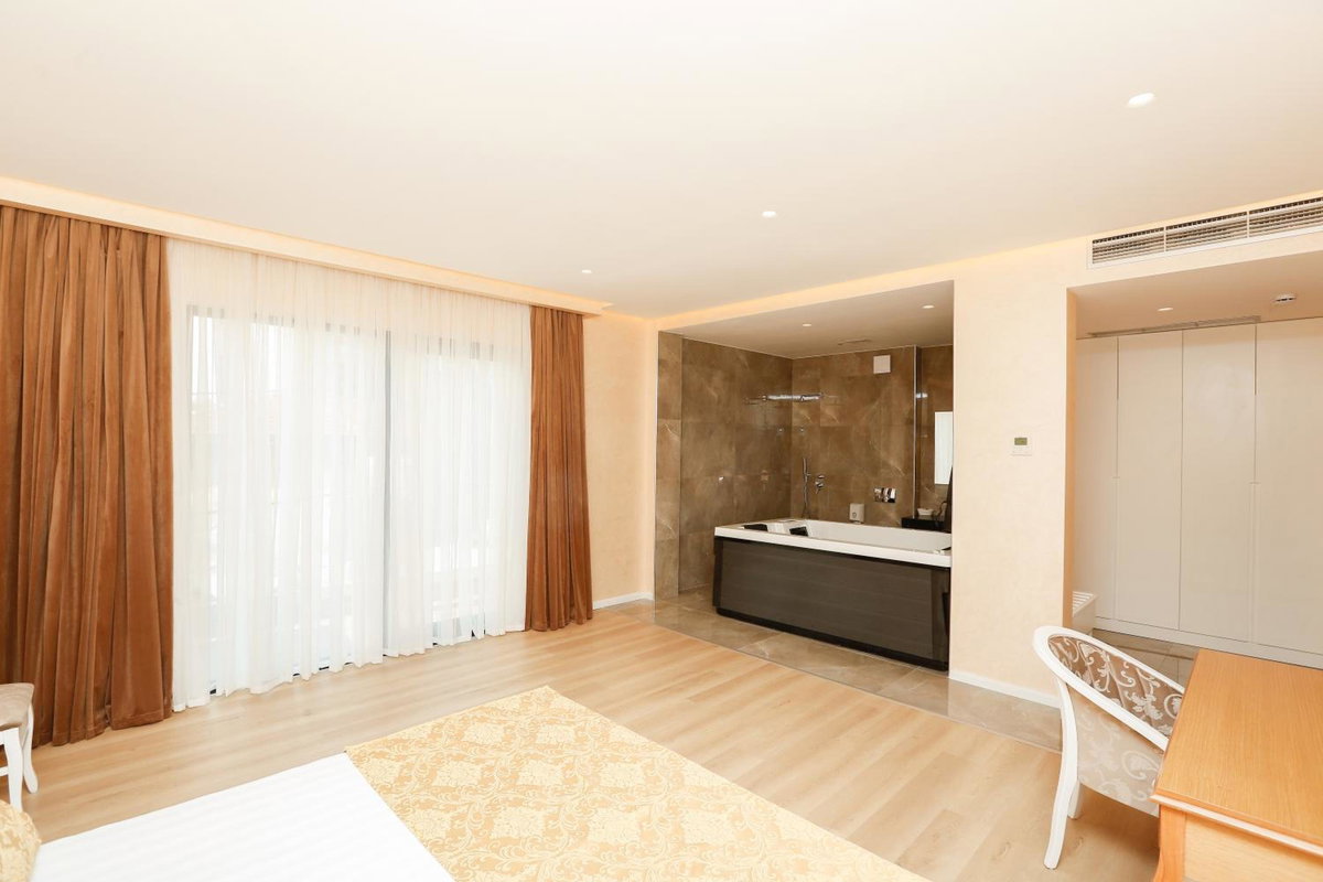 Hotel · Oxford hotel, Tirana