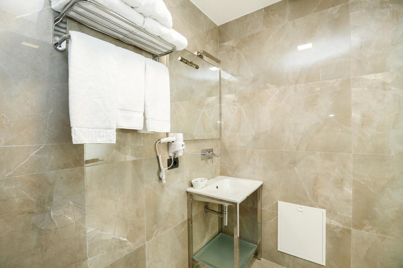 Oxford hotel, Tirana, Albania