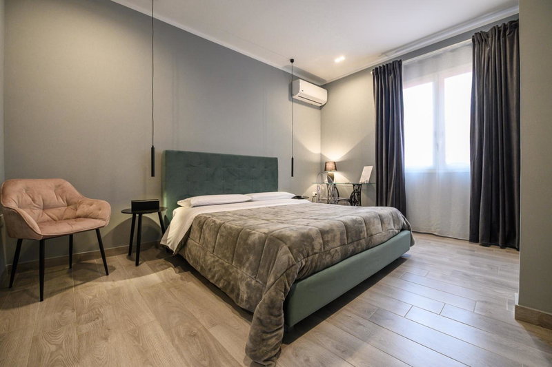 Central New Bazaar Essil Flat with Parking, Tirana, Albania