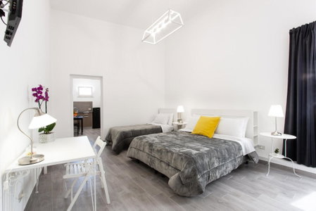 Central New Bazaar Essil Flat with Parking, Tirana, Albania