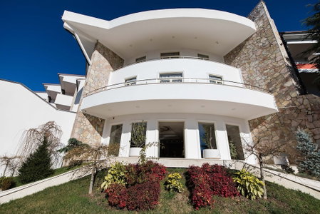 Chateau Linza Resort, Tirana, Albania