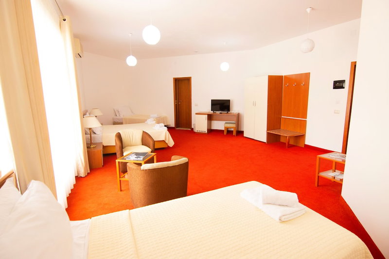 Chateau Linza Resort, Tirana, Albania