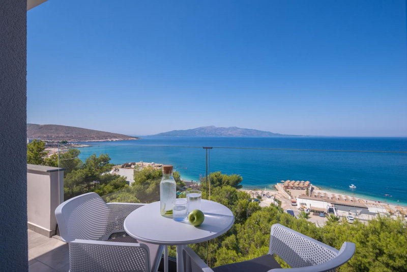 Glow Boutique Hotel & Suites, Sarande, Albania