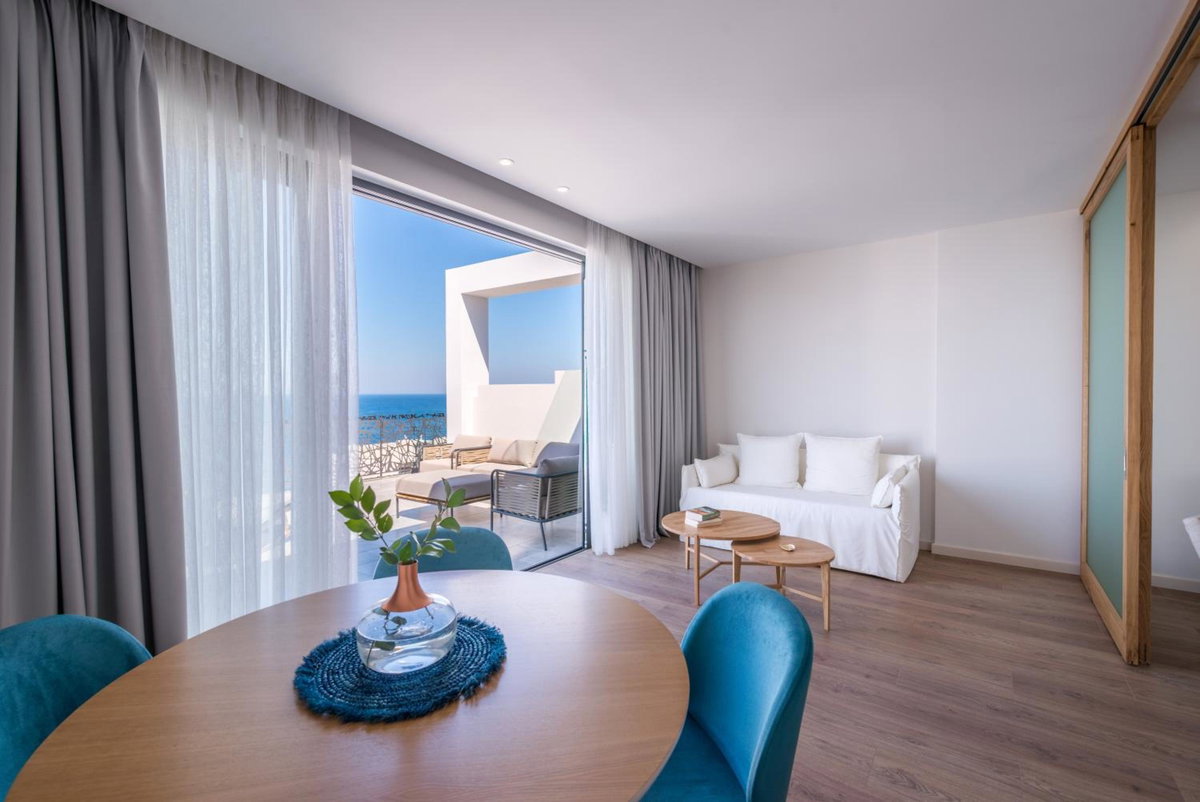 Hotel · Glow Boutique Hotel & Suites, Sarande