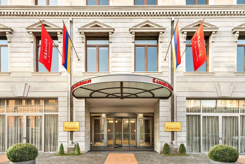 Ramada Hotel & Suites by Wyndham Yerevan, Yerevan, Армения