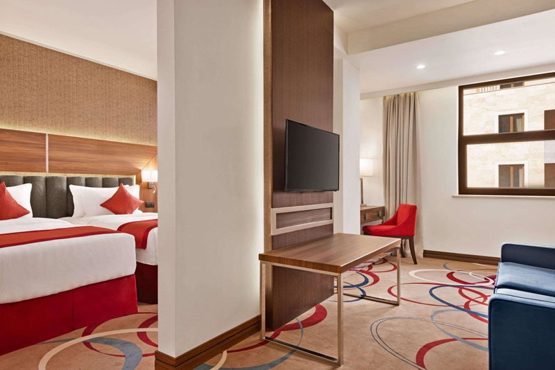 Ramada Hotel & Suites by Wyndham Yerevan, Yerevan, Армения